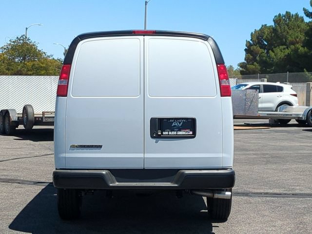 New 2026 Chevrolet Express 2500 RWD image 7