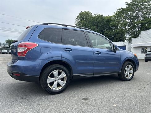 Used 2016 Subaru Forester 2.5i Premium w/ All-Weather Package AWD/4WD image 4