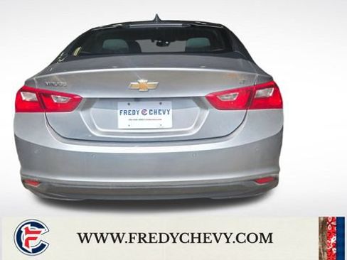 Used 2024 Chevrolet Malibu LT FWD image 4