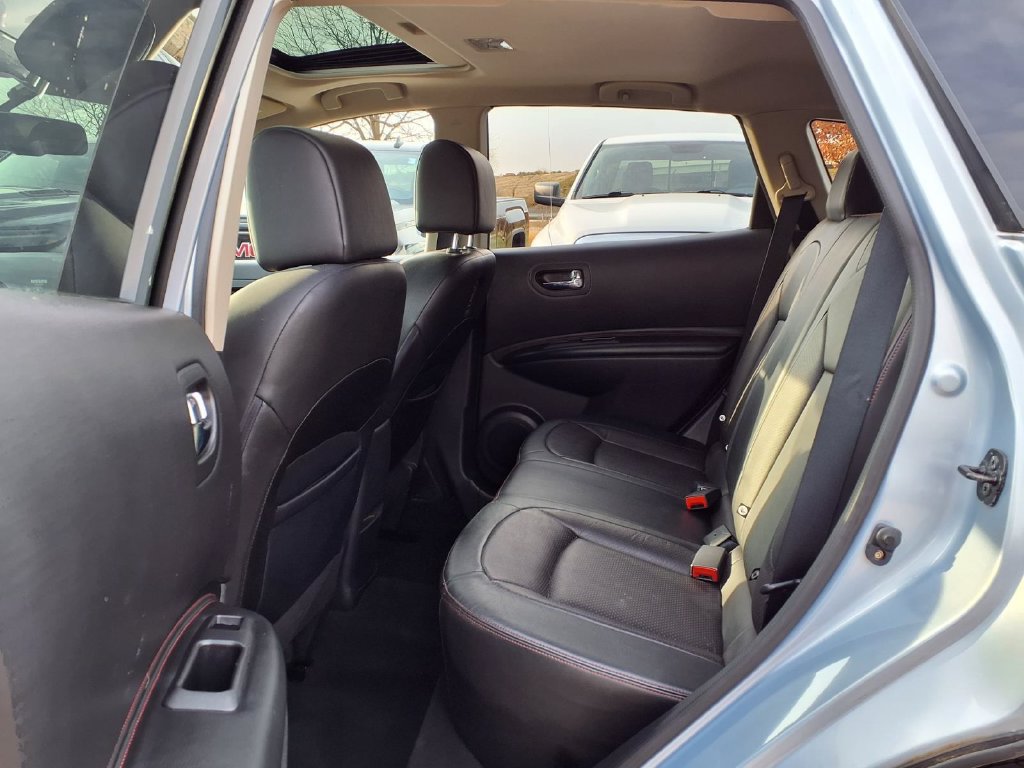 Used 2011 Nissan Rogue SV w/ SL Pkg AWD/4WD image 10