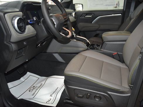 New 2026 Chevrolet Colorado ZR2 w/ Technology Package image 39