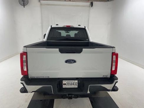 Used 2023 Ford F250 XL w/ FX4 Off-Road Package AWD/4WD image 6