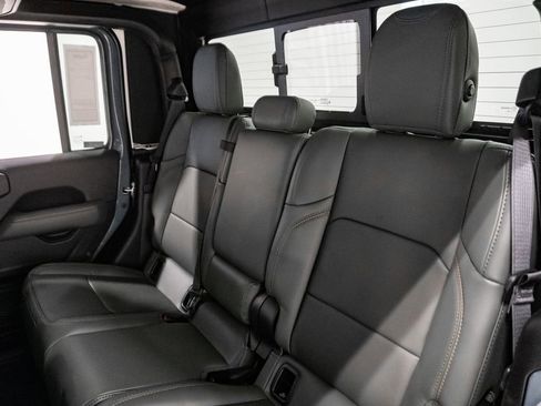 New 2026 Jeep Gladiator Mojave image 22