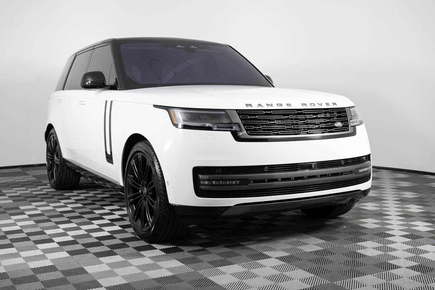 Used 2022 Land Rover Range Rover SE AWD/4WD image 10