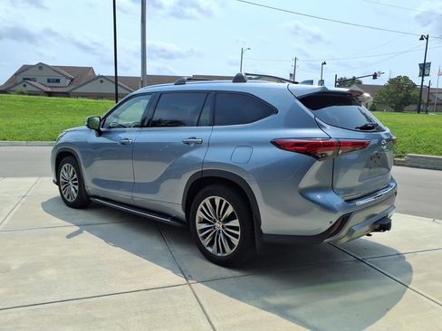 Used 2020 Toyota Highlander Platinum AWD/4WD image 5