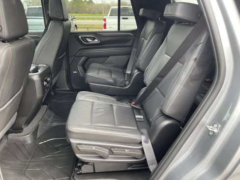 Used 2024 Chevrolet Tahoe Z71 w/ Luxury Package image 31