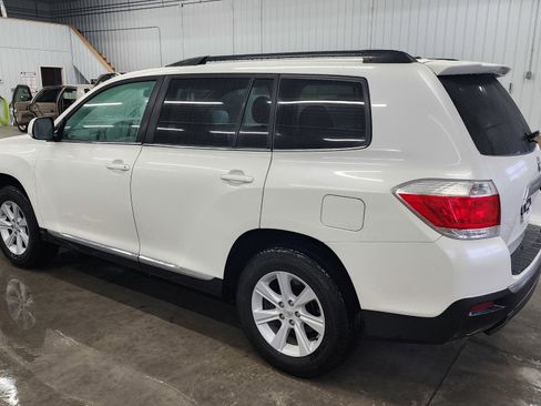 Used 2012 Toyota Highlander SE image 6