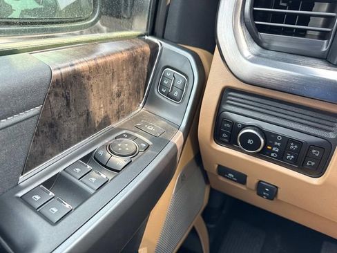 New 2025 Ford F350 Lariat w/ Lariat Ultimate Package image 16