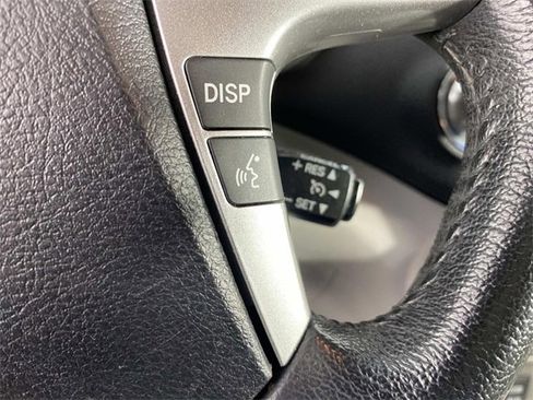 Used 2012 Toyota Highlander SE w/ Tow Pkg image 20