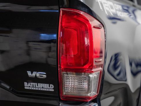 Used 2016 Toyota Tacoma TRD Off-Road w/ Towing Package image 8