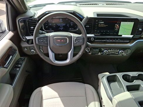 Used 2026 GMC Sierra 2500 SLE w/ Preferred Package AWD/4WD image 11