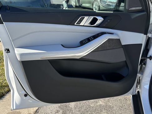 Used 2026 BMW X5 xDrive40i w/ Premium Package image 46