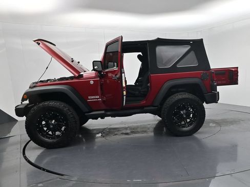 Used 2013 Jeep Wrangler Sport AWD/4WD image 49