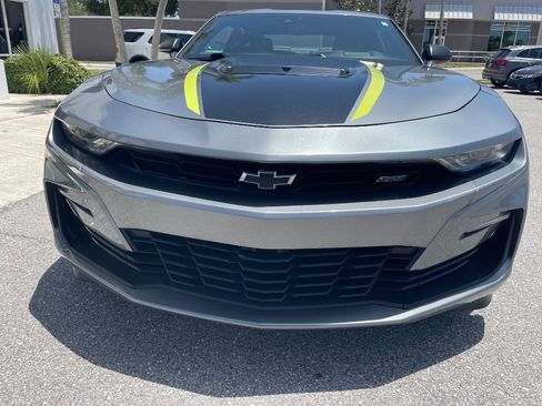 Used 2020 Chevrolet Camaro SS RWD image 8