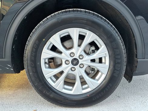 Used 2024 Ford Escape Active w/ Cold Weather Package image 8