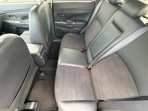 Used 2023 Mitsubishi Outlander Sport ES AWD/4WD image 12