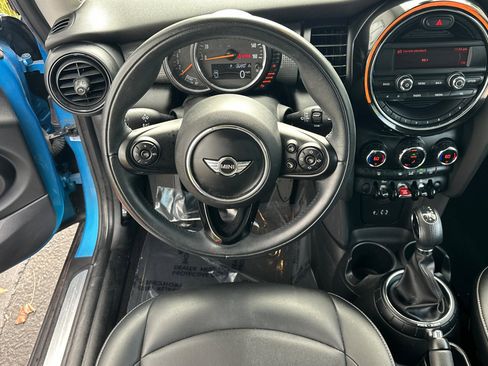 Used 2015 MINI Cooper 2-Door Hardtop image 25