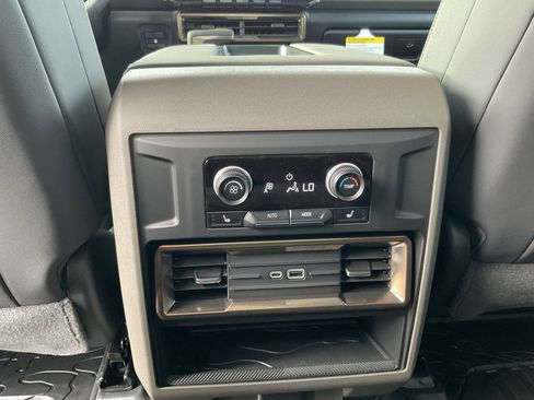 New 2025 GMC Hummer EV 2X image 32