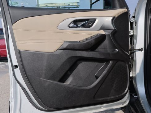 Used 2022 Chevrolet Traverse LS w/ LPO, Cargo Package image 11