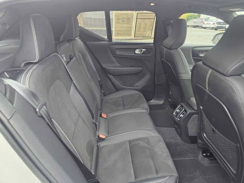 Certified 2023 Volvo XC40 Recharge Plus image 14