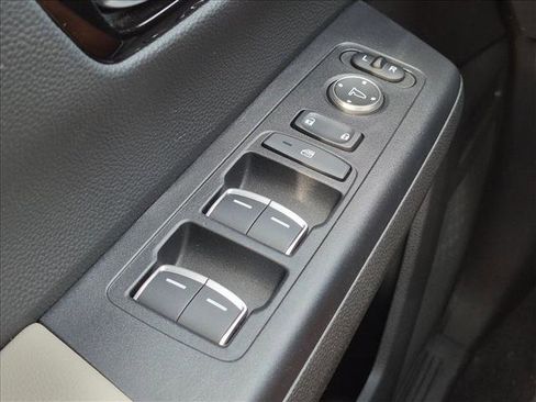 Used 2024 Honda CR-V EX-L image 8