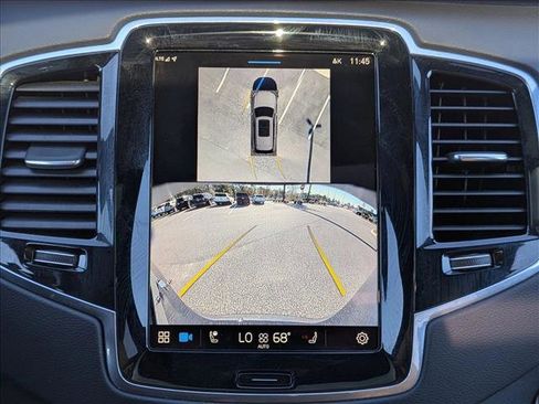 Used 2025 Volvo XC90 T8 Ultra w/ Protection Package Premier image 12