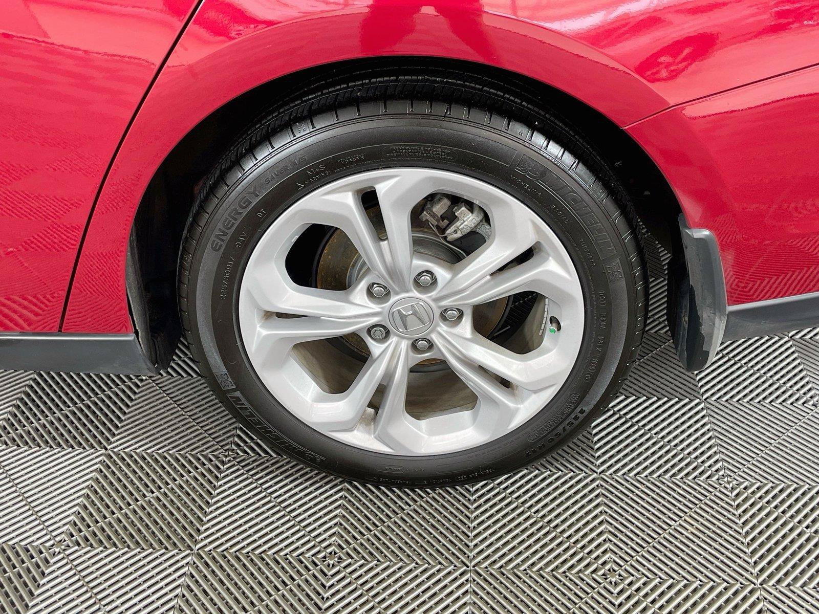 Certified 2025 Honda Accord LX image 32
