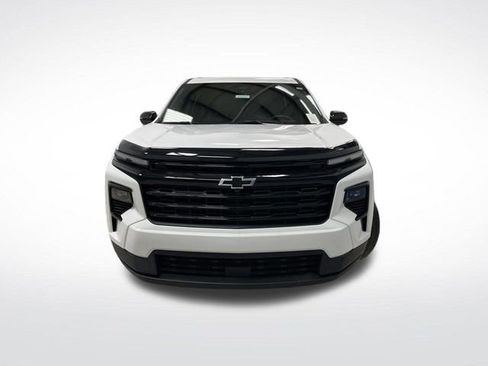 Used 2024 Chevrolet Traverse LT w/ Midnight/Sport Edition image 12