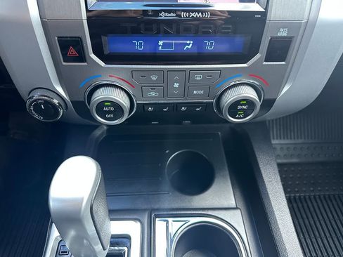 Used 2019 Toyota Tundra Platinum AWD/4WD image 17