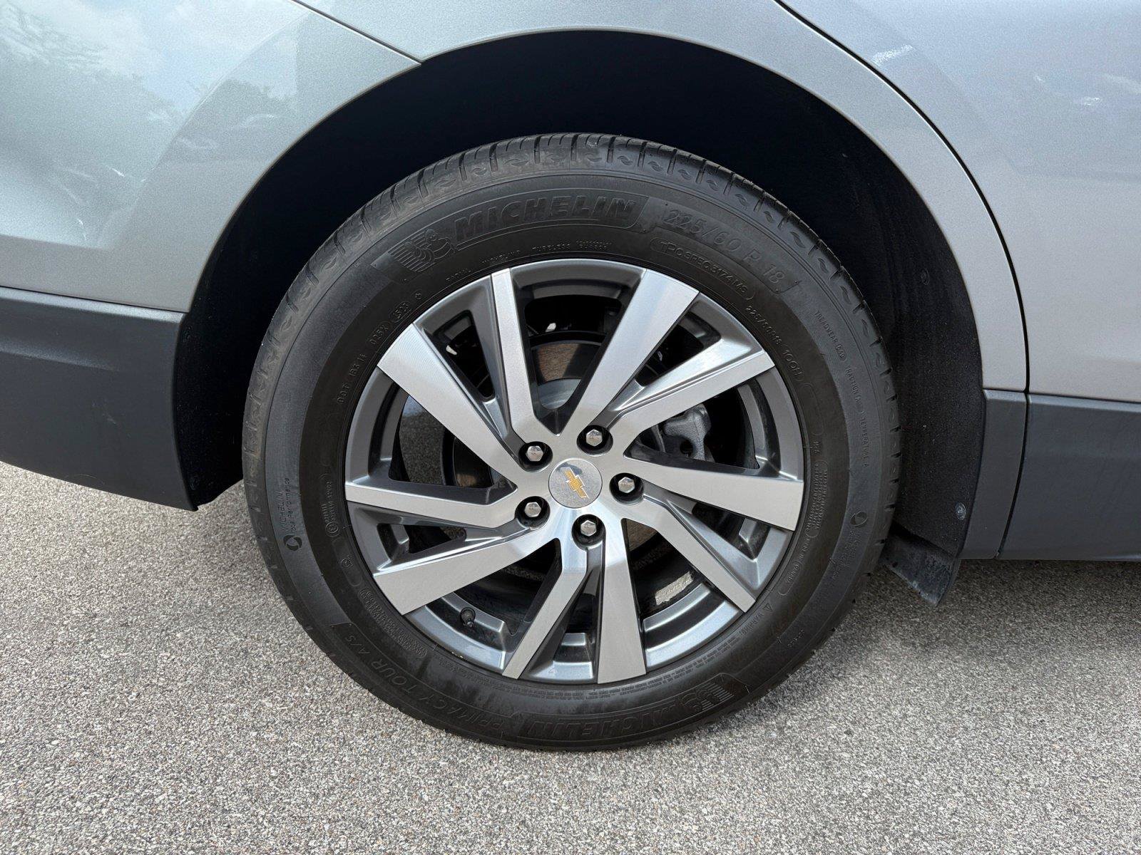Used 2024 Chevrolet Equinox Premier FWD image 30