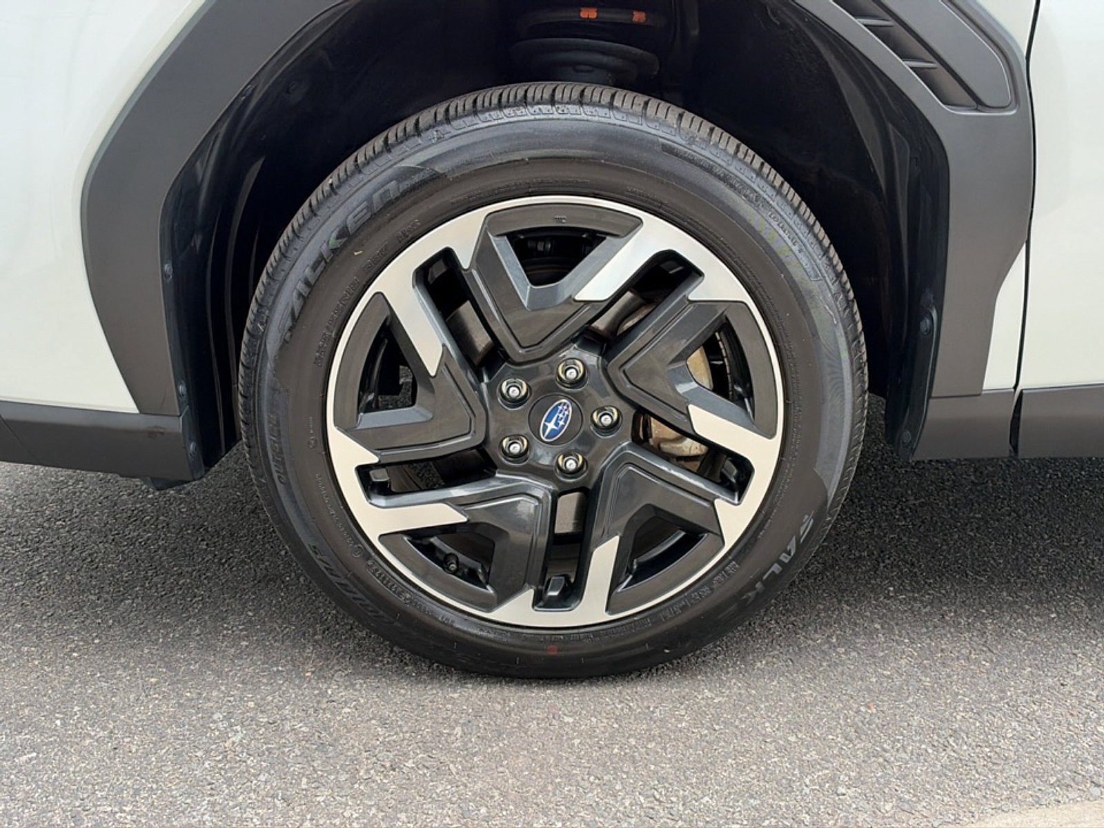 Certified 2025 Subaru Forester Limited AWD/4WD image 42