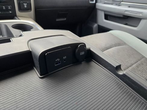 Used 2017 RAM 1500 Big Horn AWD/4WD image 37