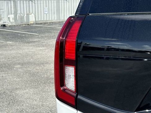 Used 2025 Ford Expedition Active image 18