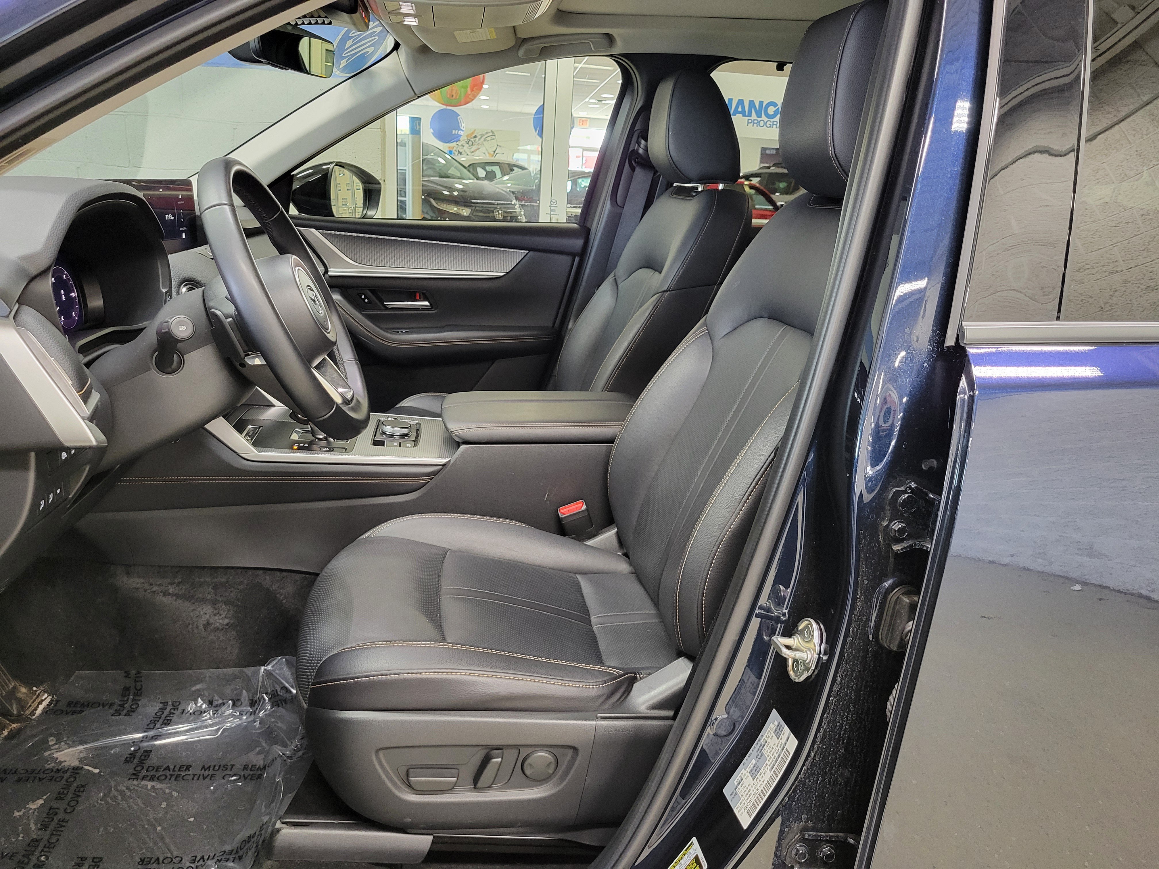 Used 2026 MAZDA CX-90 3.3 Turbo w/ Premium Sport Pkg AWD/4WD image 17