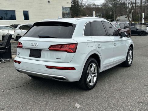 Used 2019 Audi Q5 2.0T Premium w/ Convenience Package AWD/4WD image 3