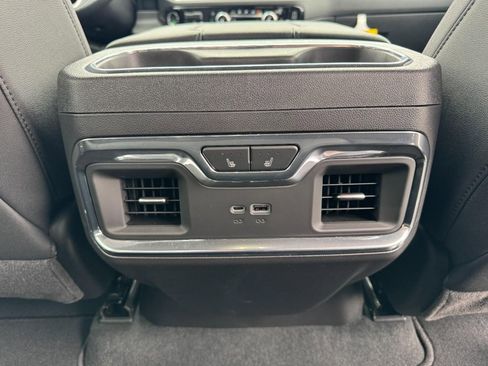 Used 2025 GMC Sierra 1500 SLT w/ SLT Premium Package image 15