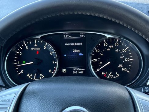 Used 2014 Nissan Rogue SL image 25