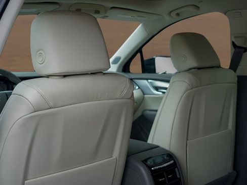 New 2026 Cadillac XT5 Premium Luxury w/ Driver Assist Package FWD image 20