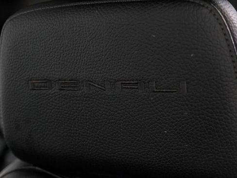 Used 2022 GMC Sierra 2500 Denali w/ Denali Ultimate Package AWD/4WD image 30
