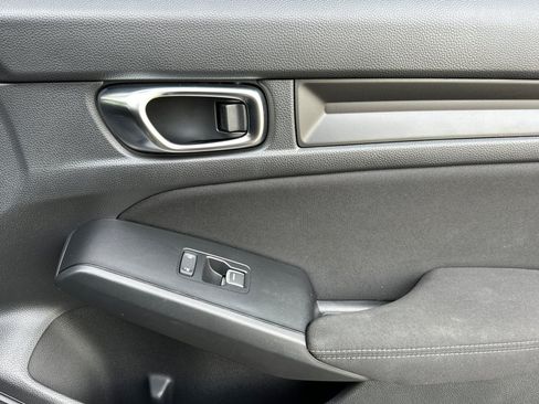 Used 2025 Honda Civic Sport image 16
