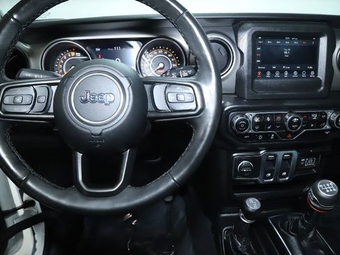 Used 2022 Jeep Wrangler Willys image 26