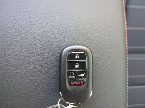 Used 2025 Honda CR-V Sport image 27
