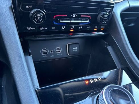 Certified 2023 Jeep Grand Cherokee L Laredo image 28