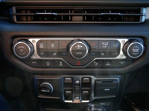 New 2026 Jeep Wrangler Sport S image 19