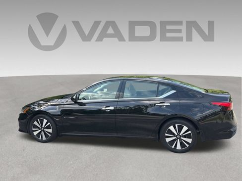 Used 2019 Nissan Altima 2.5 SL FWD image 26