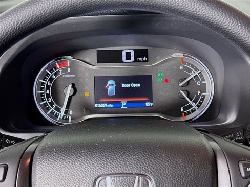 Used 2023 Honda Ridgeline Sport image 14