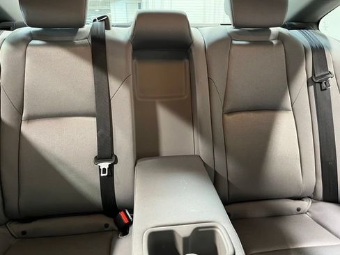 Used 2019 Honda Accord EX image 12