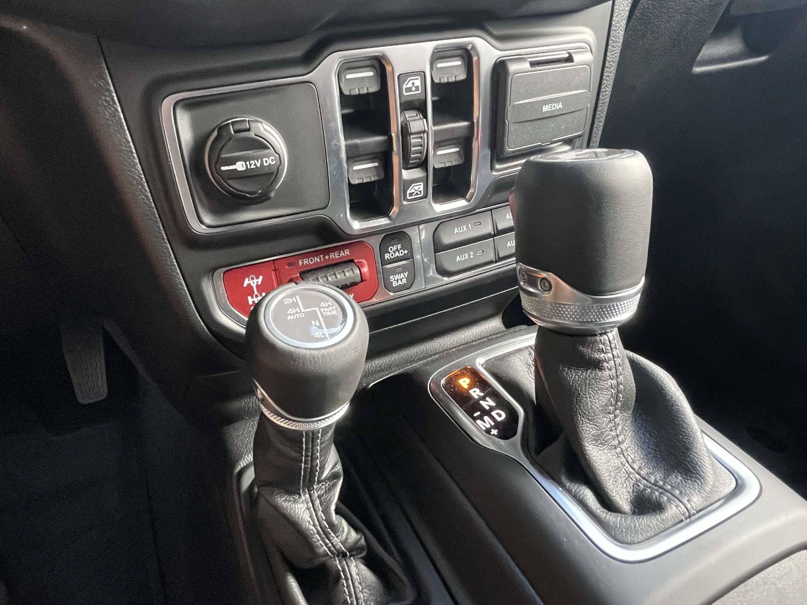 Certified 2025 Jeep Wrangler Unlimited Rubicon AWD/4WD image 33