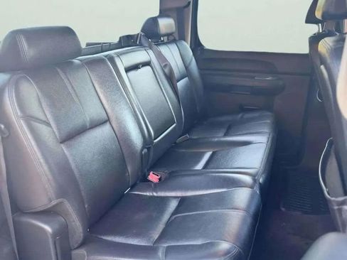 Used 2008 Chevrolet Silverado 2500 LT w/ 2LT Convenience Package image 17