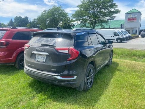 Used 2023 GMC Terrain Denali w/ Black Diamond Edition AWD/4WD image 5